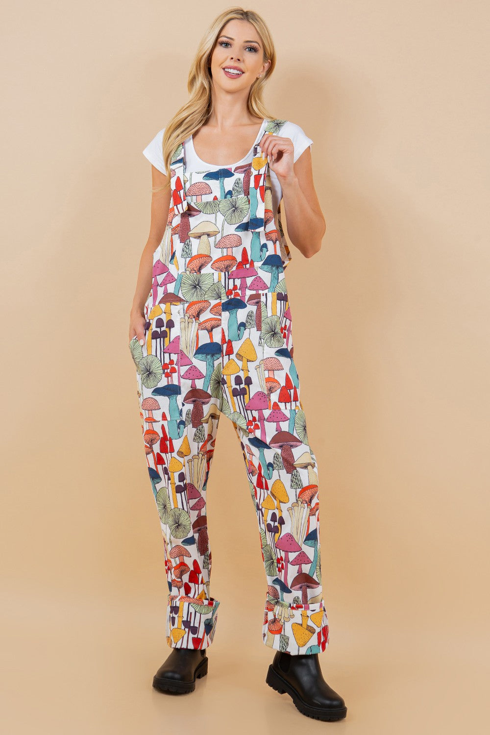 Mushroom jumpsuit - white