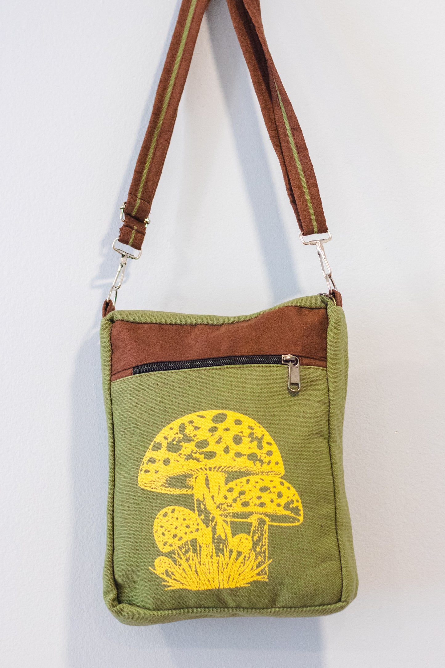 Mushroom messenger bags