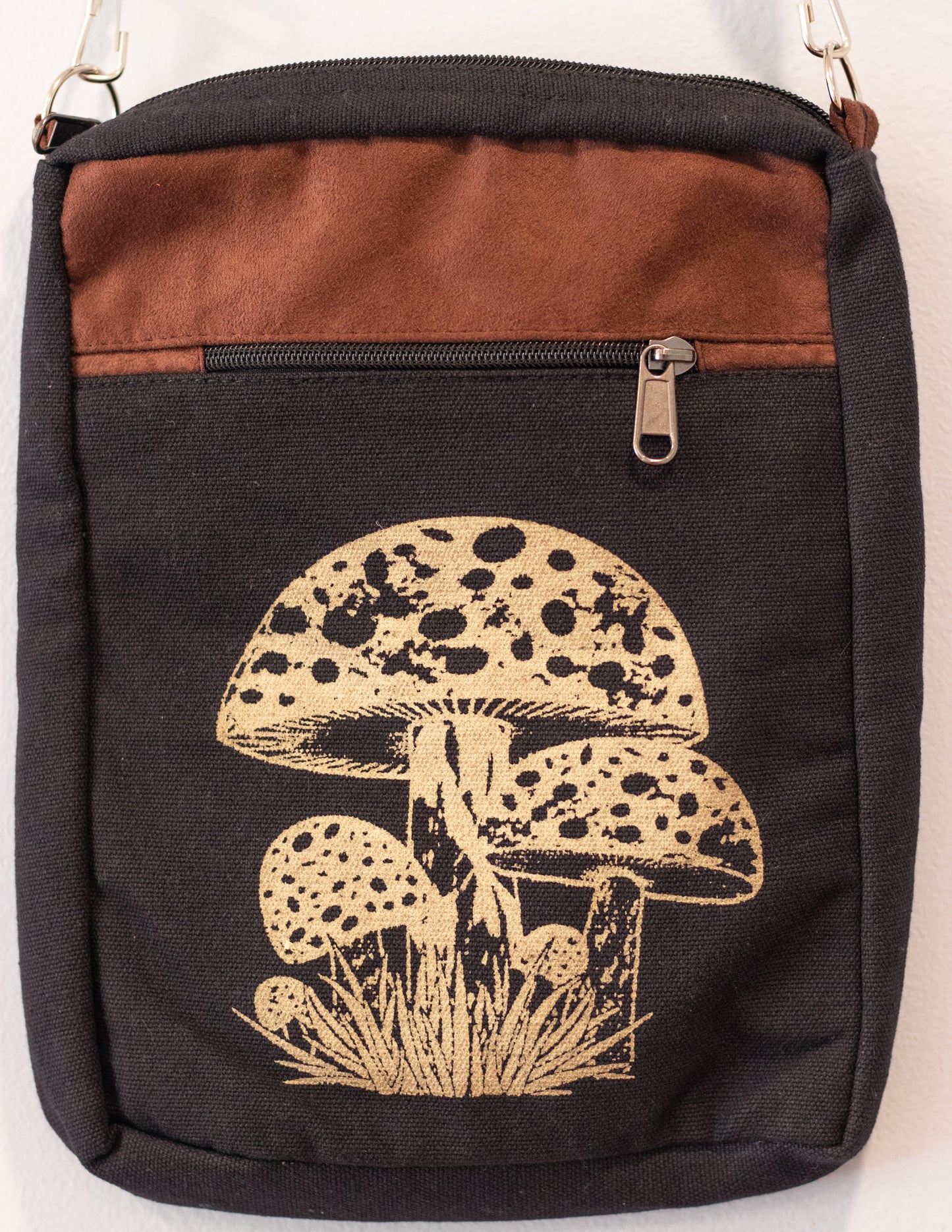 Mushroom messenger bags